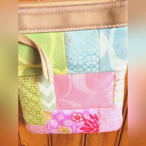 🤩 Vintage Coach Patchwork Pastel Crossbody Bag Serial No. L05Q-465 🤩 - Picture 5 of 10